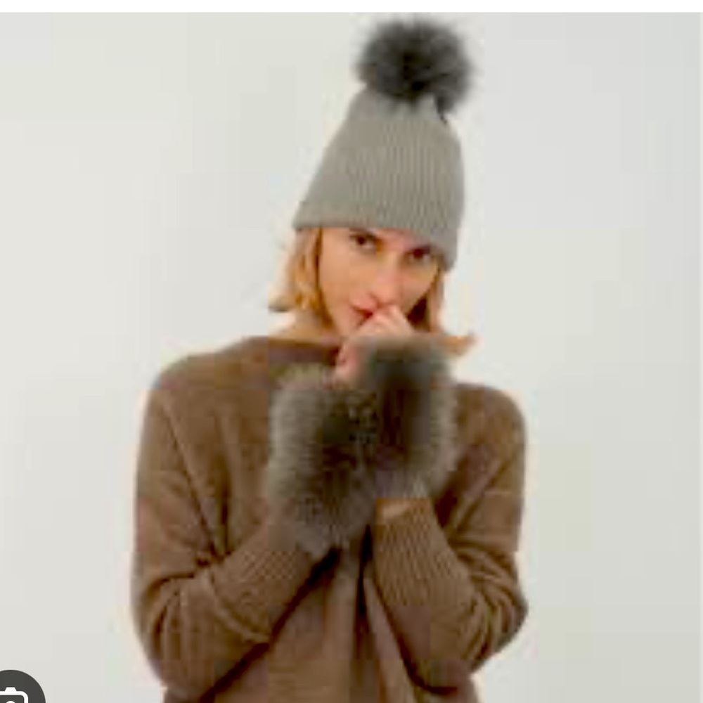 NWOT karl donoghue gray/ taupe cashmere + shearling beanie& fingerless glove set